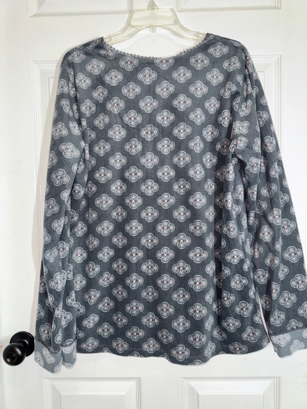 croft & barrow Gray Floral Medallion Long-Sleeve Pajama Set soft fleece size XL - Picture 6 of 12
